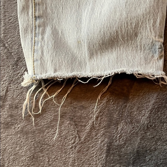 Universal Thread Light Blue Cropped Jeans - Picture 12 of 13